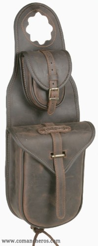 Double pocket western pommel bag