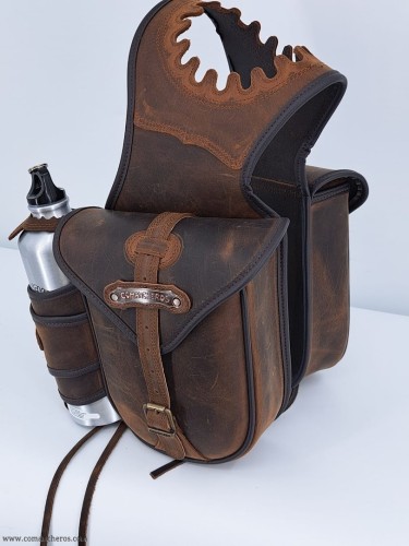 Leather buckaroo saddlebag