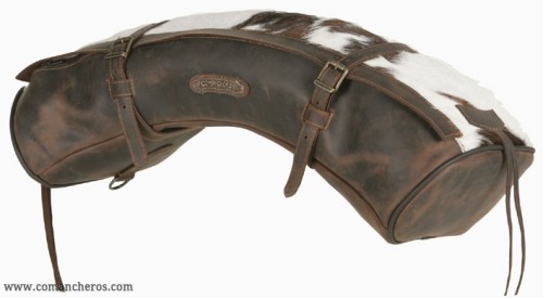 Half-moon shaped cantle bag for horse saddle 