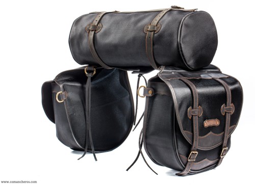 Rear saddlebag with roll