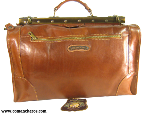 Travel leather bag