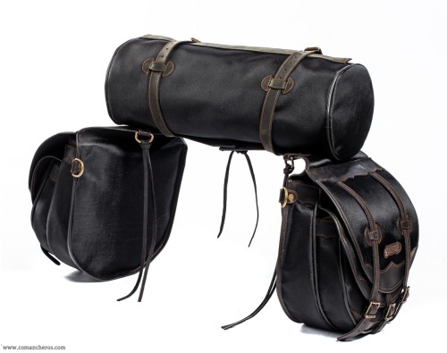 Double pocket saddlebag with roll