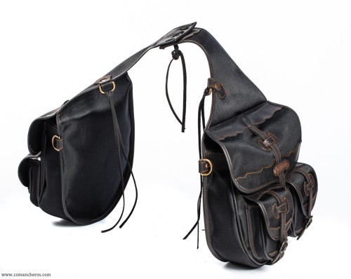 Four-pocket riding saddlebags