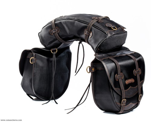 Complete saddlebags with banana