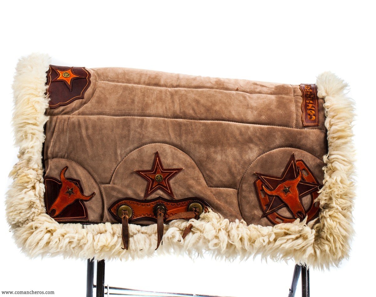 Suede saddle pad for horse