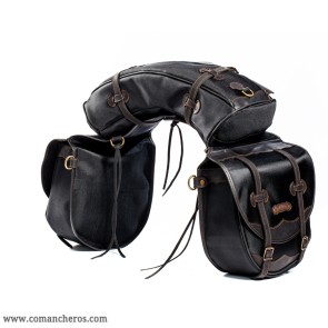 Complete saddlebags with banana