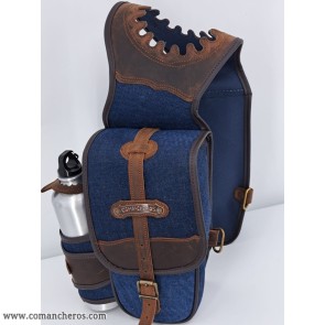 Front buckaroo saddlebag with water bottle