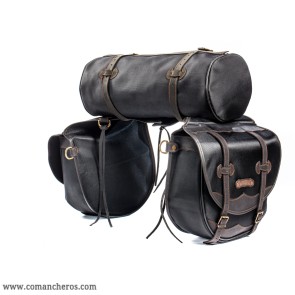 Rear saddlebag with roll
