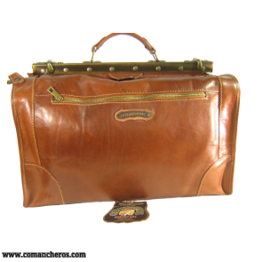 Travel leather bag